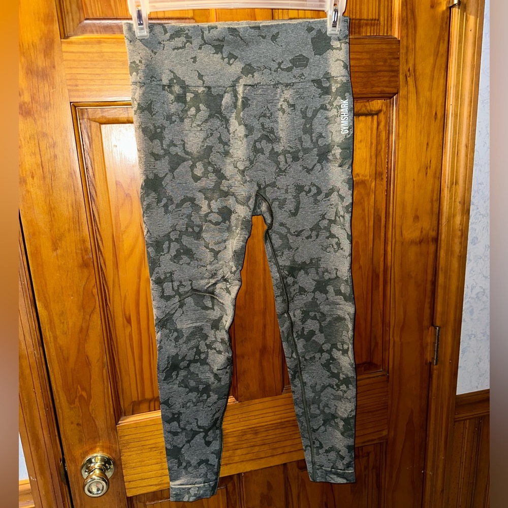 Gymshark Seamless Green Camo Leggings size XL